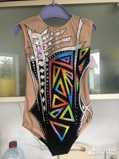 Купальник новый для художественной гимнастики128-1