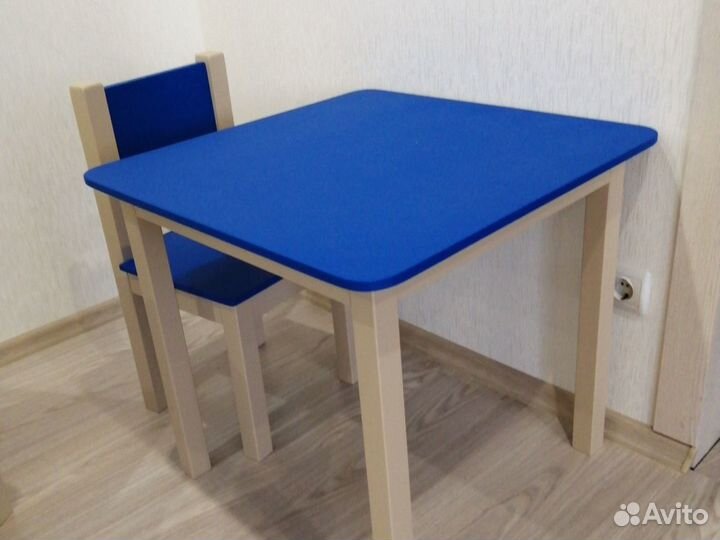 Стульчик и столик