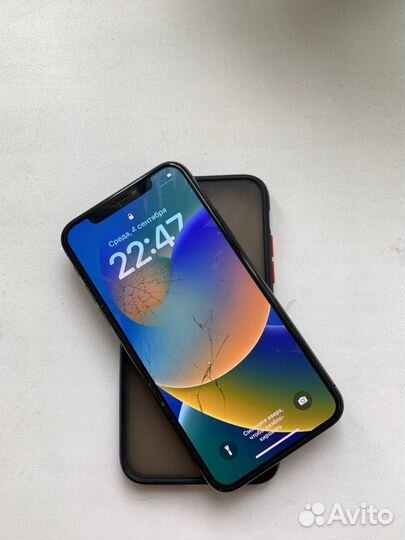 iPhone X, 256 ГБ