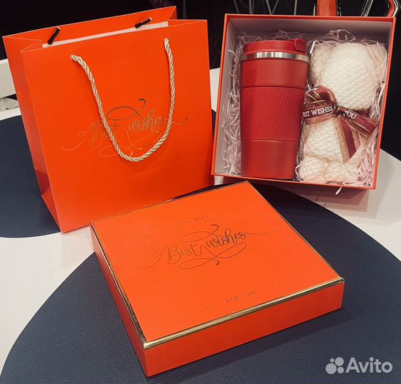 Бокс подарочный (термокружка + полотенце)