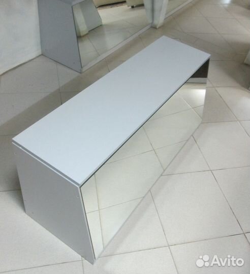 Тумба для обуви с зеркалом