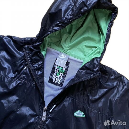 Ветровка Nike