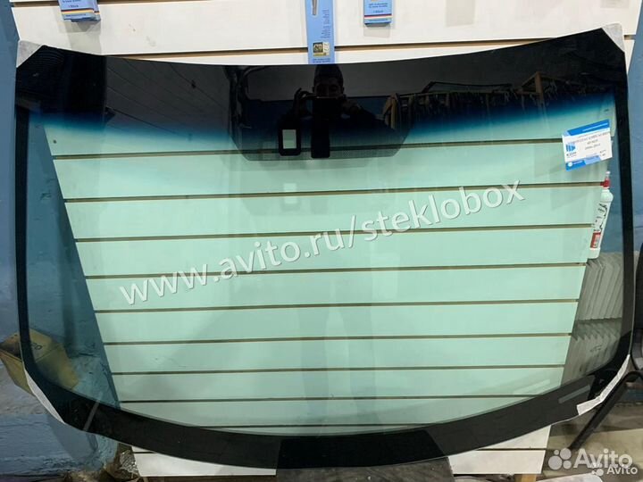 Лобовое стекло Фольксваген Гольф