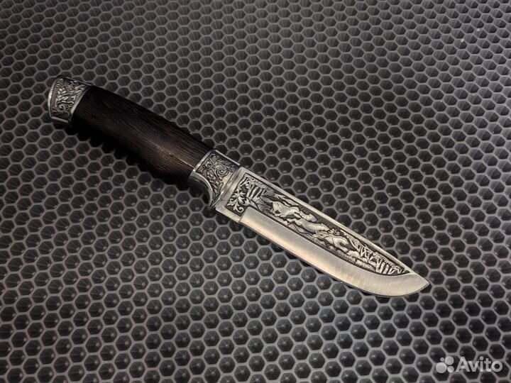 Нож охотничий волк