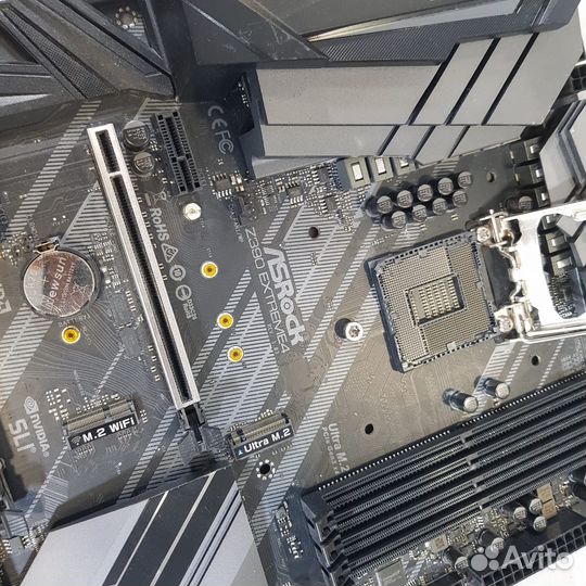 Материнская плата asrock Z390 extreme4