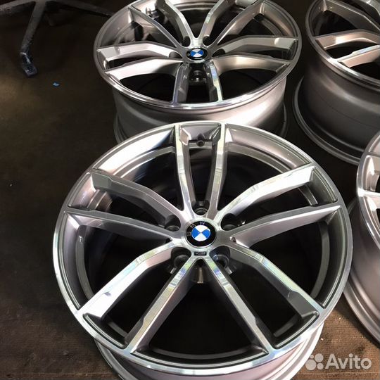 D18 для BMW 5 G30 (оригинальные диски)