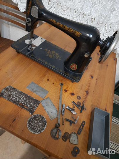 Запчасти на швейные машинки Zinger или сниму любую