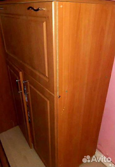 Продам шкафчик