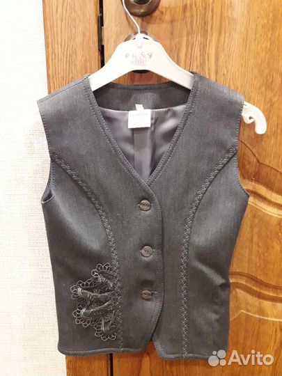 Жилетка для девочки школьная 122