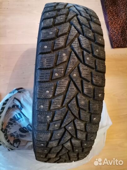 Dunlop Grandtrek Ice 02 215/70 R16 100T