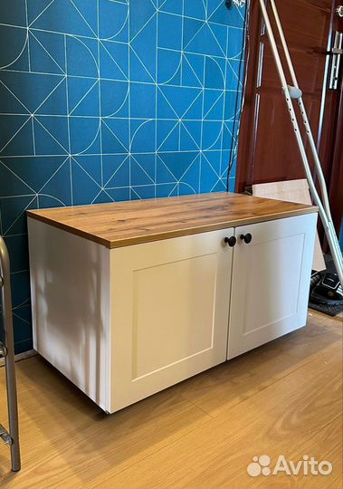 Тумба и вешалка в стиле IKEA