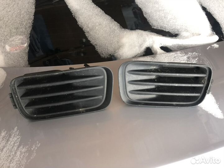 Заглушки переднего бампера honda accord