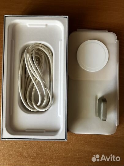 Беспроводная зарядка magsafe