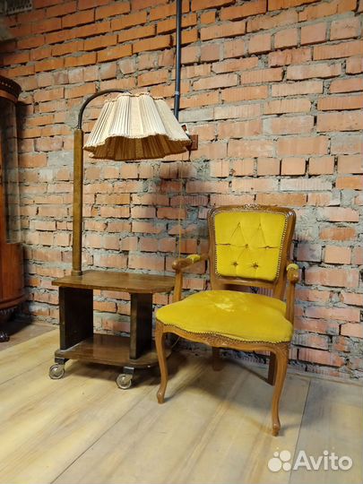 Старинный торшер