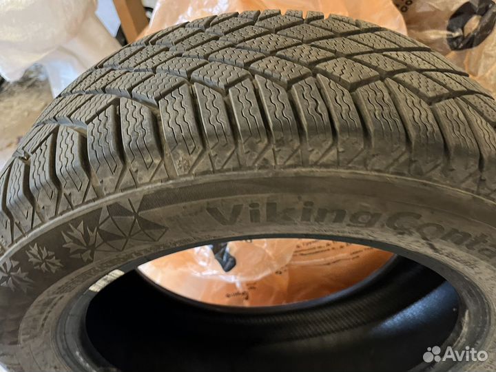 Continental ContiVikingContact 7 205/55 R16 94T