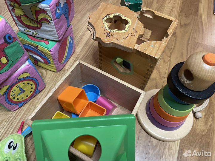 Развивающие игрушки пакетом