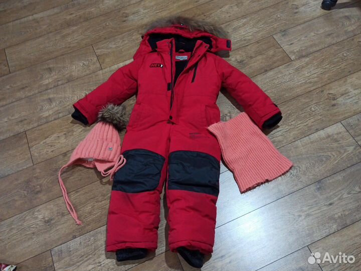 Зимний комбинезон для девочки