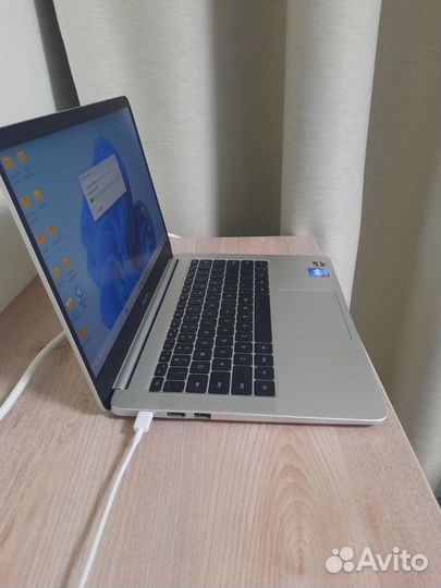 Honor MagicBook 14: AMD R5 3500