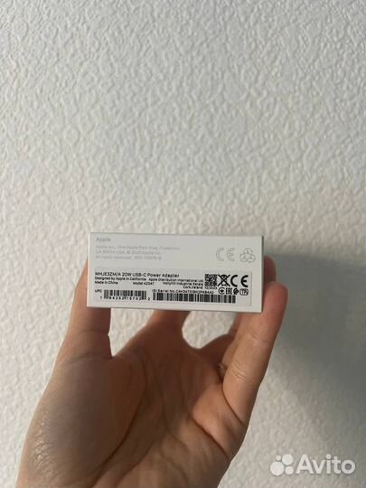 Зарядка на iPhone оригинал Apple Adapter USB-C 20W