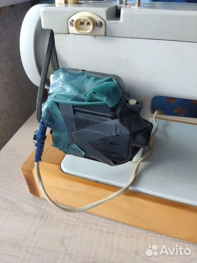 Швейная машина Чайка 134а
