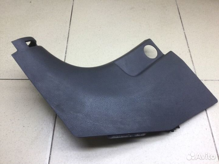 Обшивка стойки передней левой передняя левая