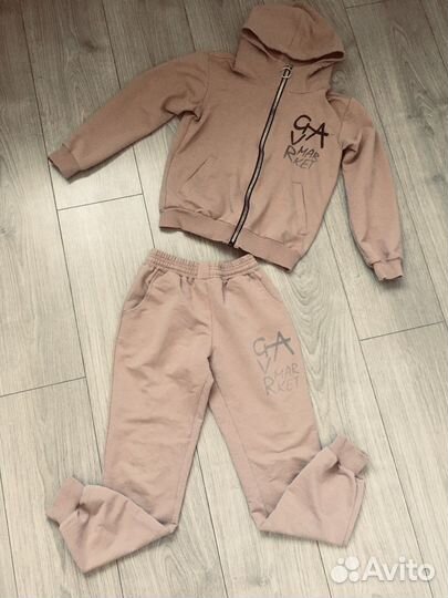 Спортивный костюм