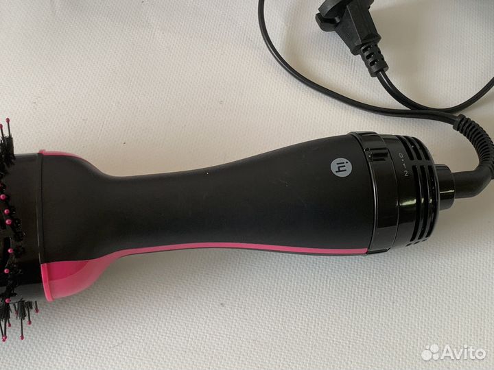 Фен-щетка Hi HH-105