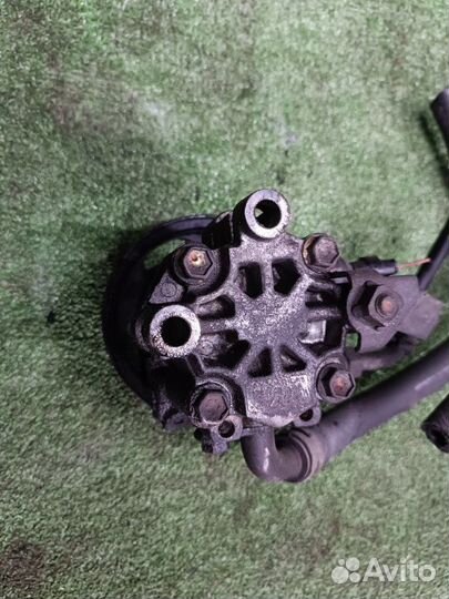 Насос гур Toyota Avensis T250 1ZZ-FE 2003-2008