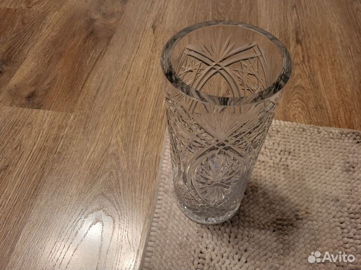 Ваза хрустальная