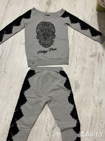 Костюм спортивный