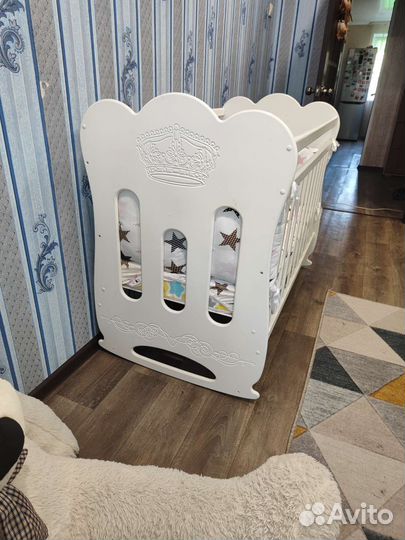 Детская кроватка