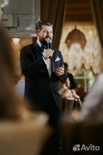Ведущий на свадьбу