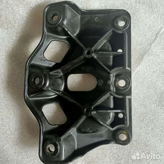 Проставка левая на гидроцикл BRP SEA DOO