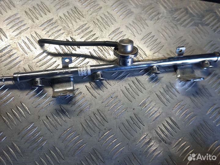 Топливная рампа mazda 6 gg mpv 2.0 2.3