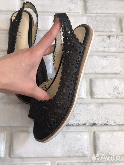 Босоножки Vitacci 36 размер нат.кожа б/у