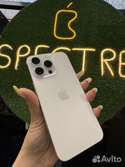 iPhone 15 Pro, 256 ГБ