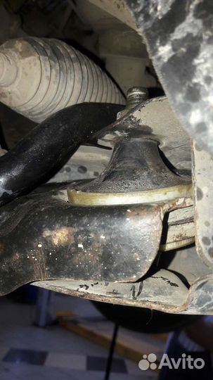 Усиленные сайленты переднего рычага