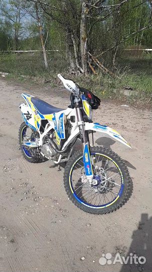 Продам Motoland tt 250 (172fmm) 250 кубов