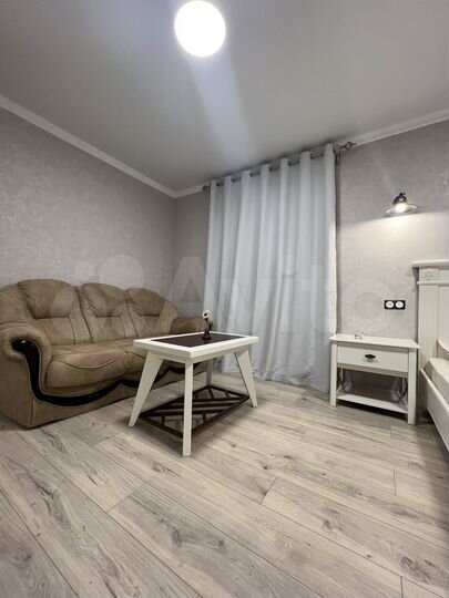 1-к. квартира, 40 м², 1/5 эт.