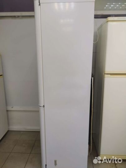 Холодильник Indesit 1.95м