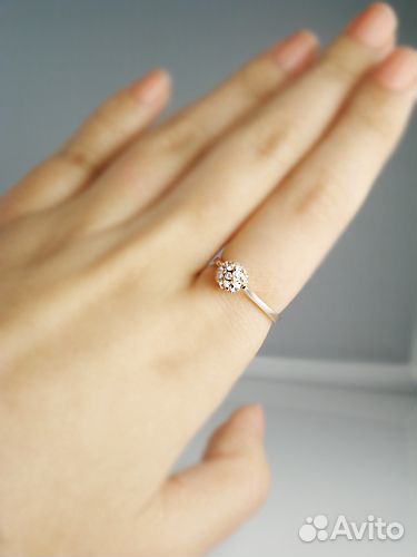 Кольцо 18 р-р, позолота, кристаллы, новое