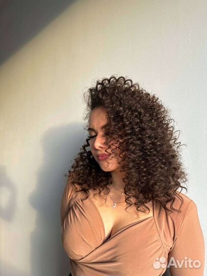 Стилист по прическам (свадебные/вечерние)