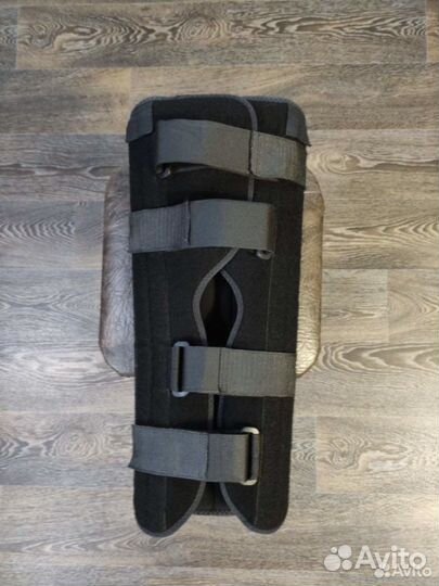 Тутор на коленный сустав /бандаж - размер М