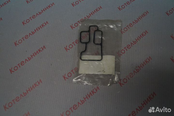 Nissan 16618-4M501 Прокладка