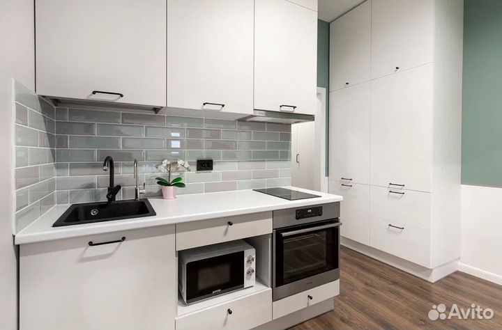 Кухня под потолок на заказ