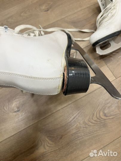 Коньки фигурные 40 размер