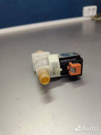 Клапан подачи воды indesit DSG 0517 Type DWS-DEA60