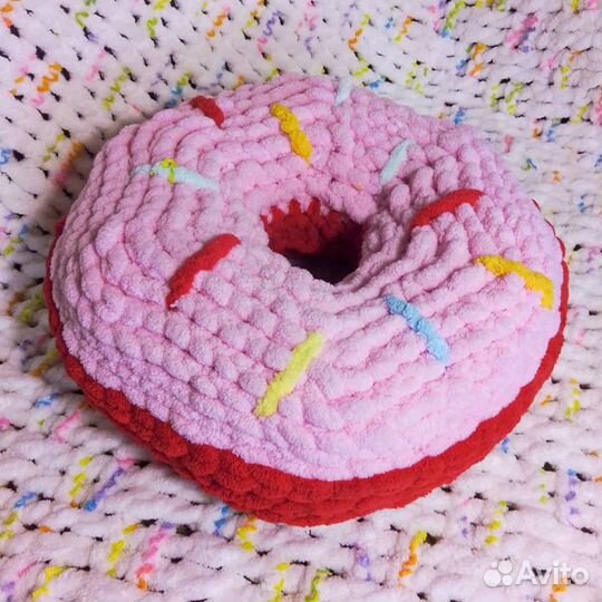 Подушка пончик ручной работы
