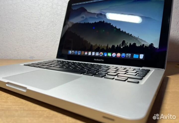Apple MacBook Pro 13 (ssd 512, hdd 1TB, озу 16гб)