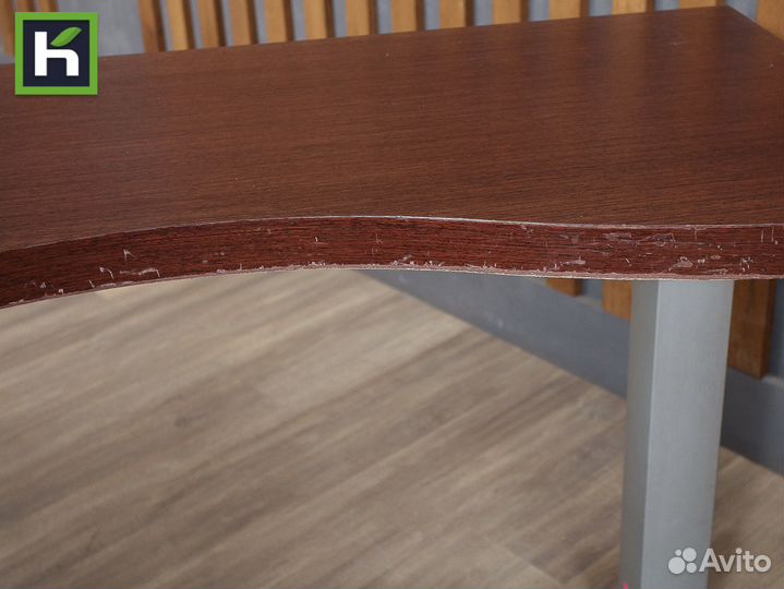 Мебель для руководителя / Офисный стол